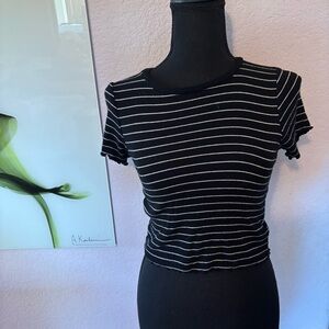 Women’s shirt size small